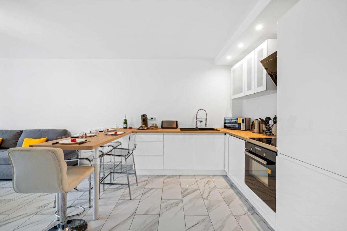 Le Carre D'or - Confort - Hyper Centre- Appartement Menton